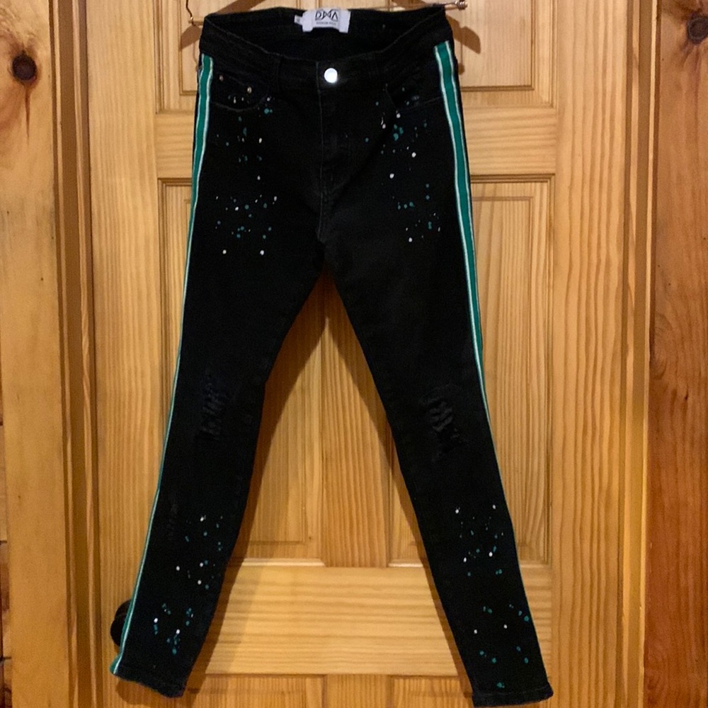 DNA premium wear size 30 very expensive jeans never worn, just have too many.